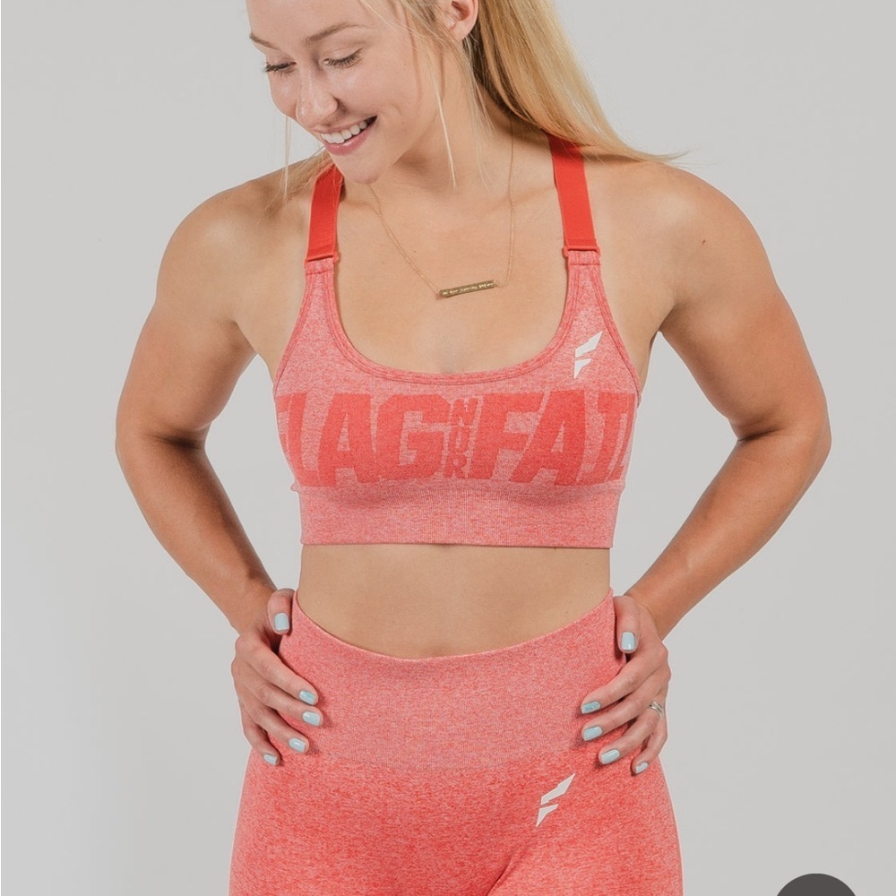 [Flag Nor Fail] NWT SEAMLESS SPORTS BRA - RED